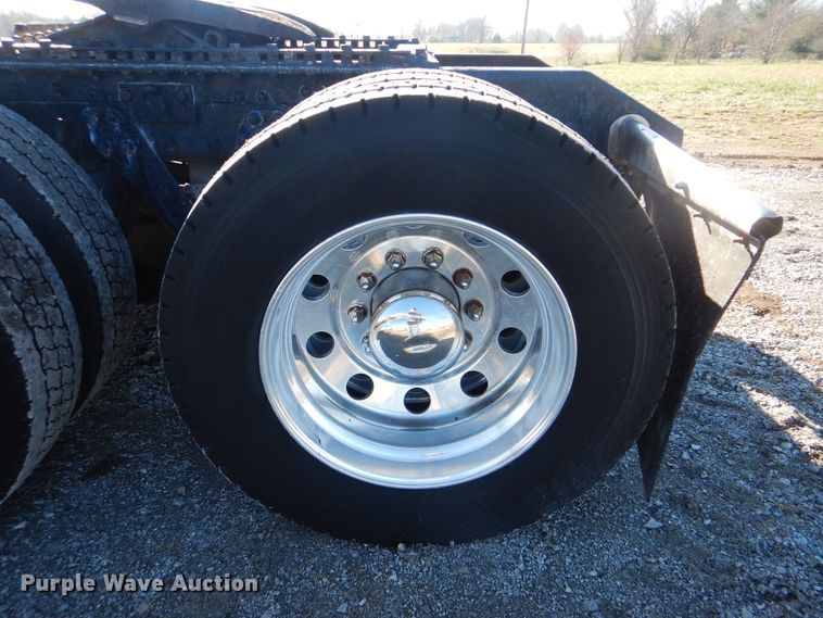 image for item HX9056 2008 Kenworth W900  semi truck