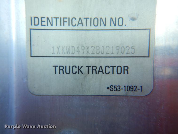 image for item HX9056 2008 Kenworth W900  semi truck