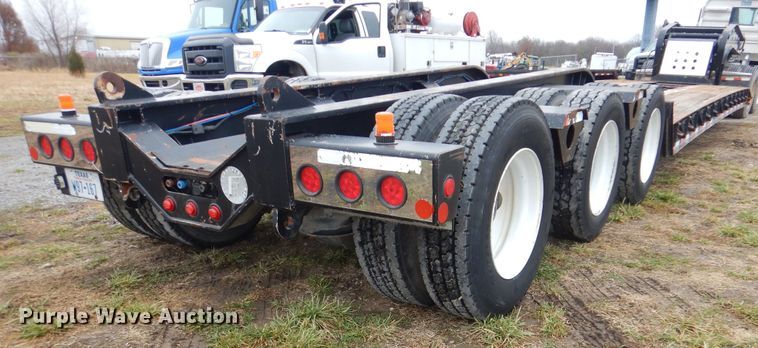 image for item HX9060 2007 Fontaine TH55 lowboy equipment trailer