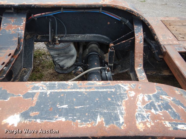 image for item HX9060 2007 Fontaine TH55 lowboy equipment trailer