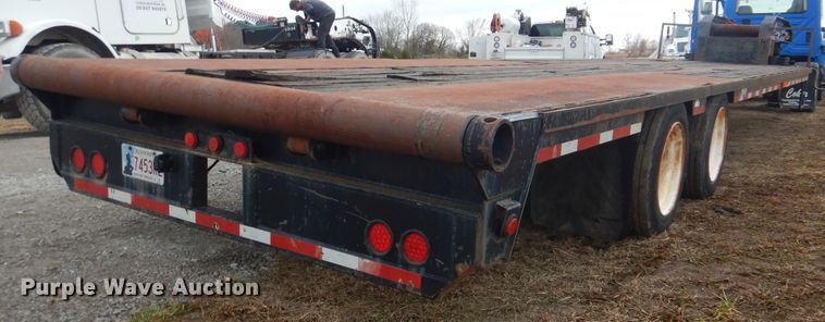 image for item HX9061 2004 Atoka 36-OKLB-35-2 flatbed trailer