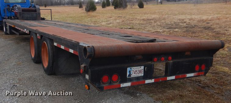 image for item HX9061 2004 Atoka 36-OKLB-35-2 flatbed trailer