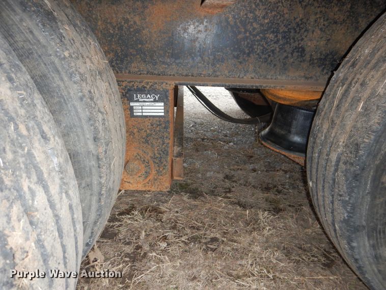 image for item HX9061 2004 Atoka 36-OKLB-35-2 flatbed trailer