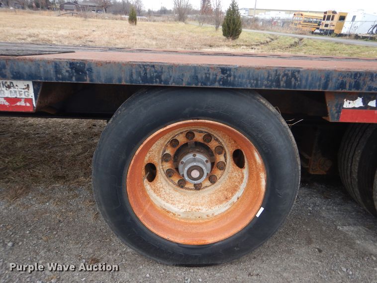 image for item HX9061 2004 Atoka 36-OKLB-35-2 flatbed trailer
