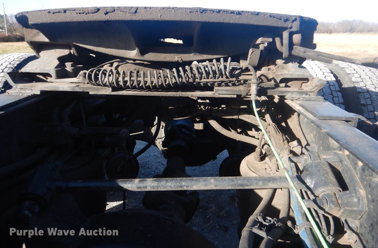 image for item HX9076 2014 Freightliner Cascadia  semi truck