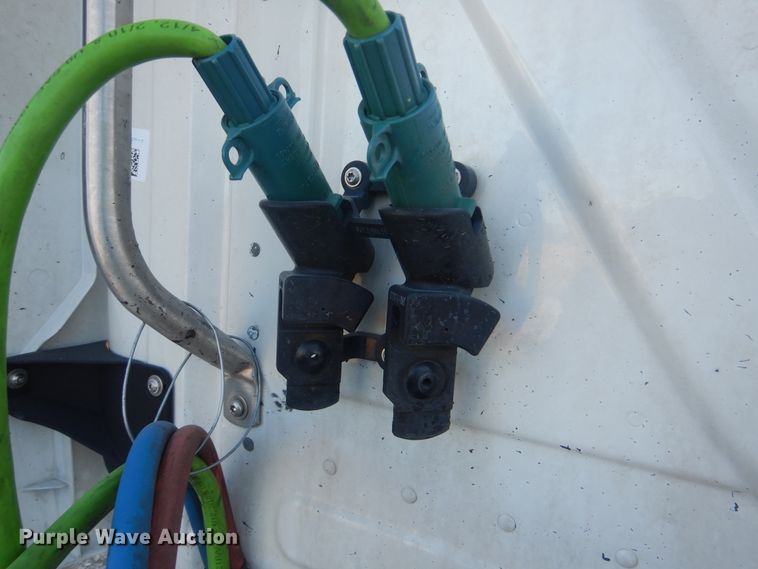 image for item HX9076 2014 Freightliner Cascadia  semi truck