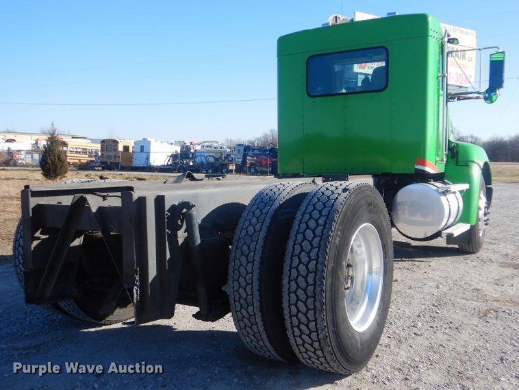 image for item HX9078 2010 Kenworth T370  truck cab and chassis