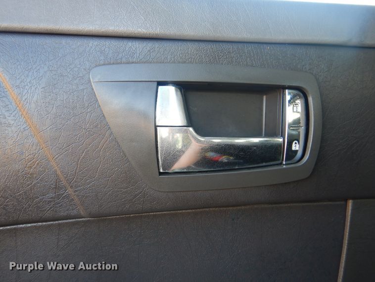 image for item HX9078 2010 Kenworth T370  truck cab and chassis