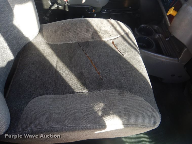 image for item HX9078 2010 Kenworth T370  truck cab and chassis