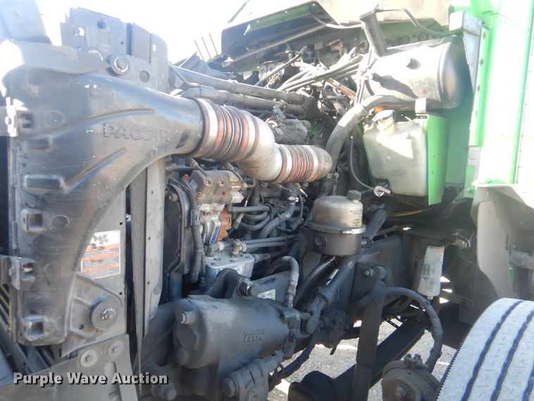 image for item HX9078 2010 Kenworth T370  truck cab and chassis