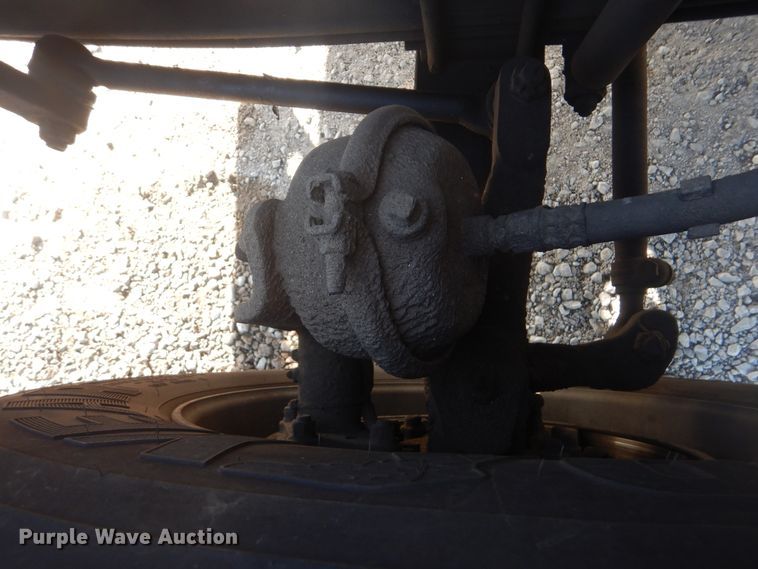 image for item HX9078 2010 Kenworth T370  truck cab and chassis