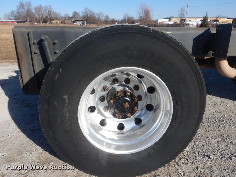 image for item HX9078 2010 Kenworth T370  truck cab and chassis