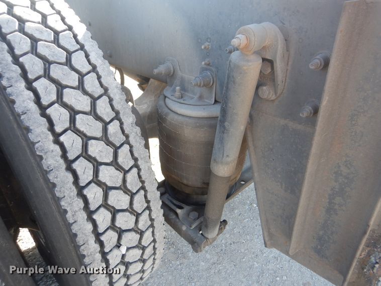 image for item HX9078 2010 Kenworth T370  truck cab and chassis