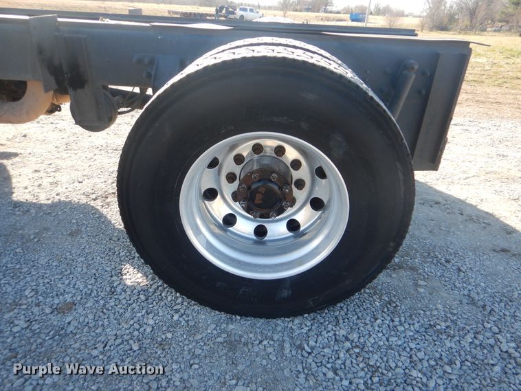 image for item HX9078 2010 Kenworth T370  truck cab and chassis