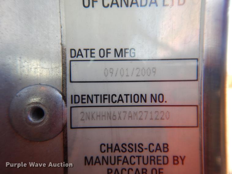 image for item HX9078 2010 Kenworth T370  truck cab and chassis