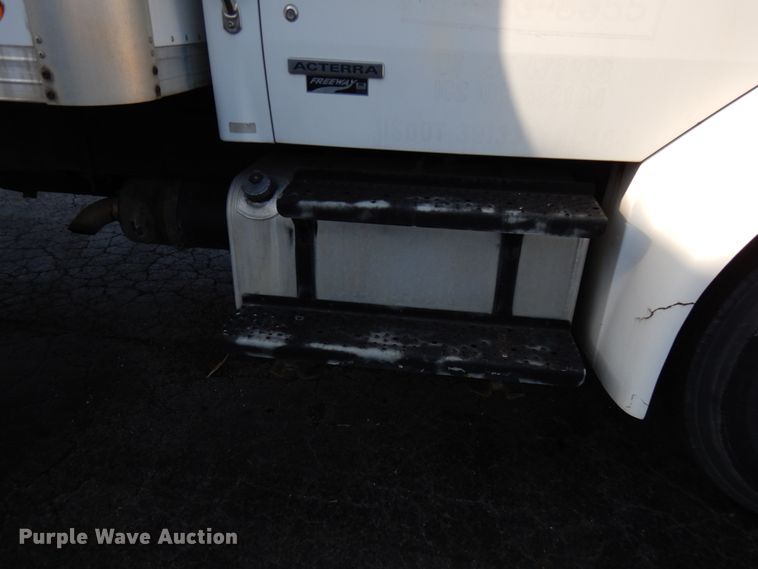 image for item HX9504 2006 Sterling Acterra  box truck