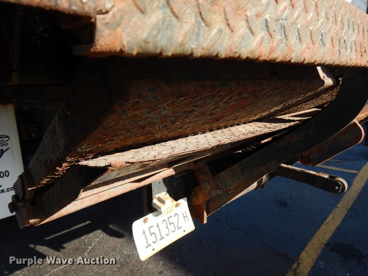 image for item HX9504 2006 Sterling Acterra  box truck