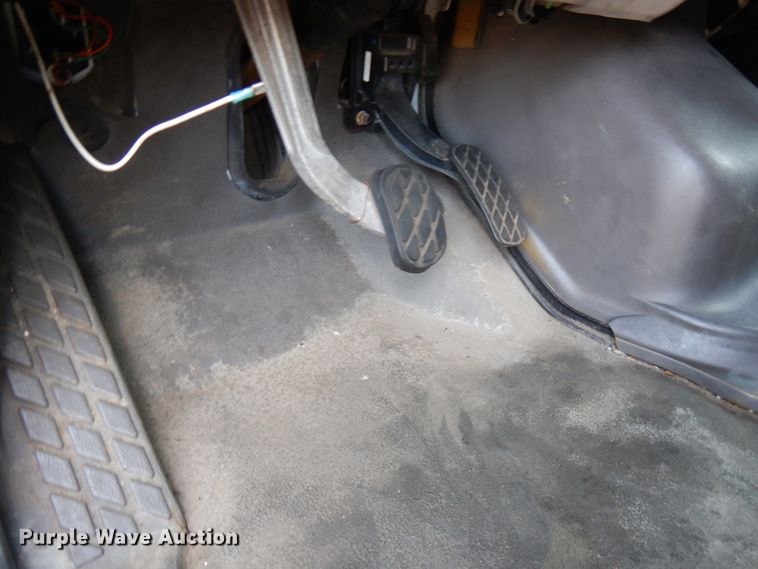 image for item HX9504 2006 Sterling Acterra  box truck