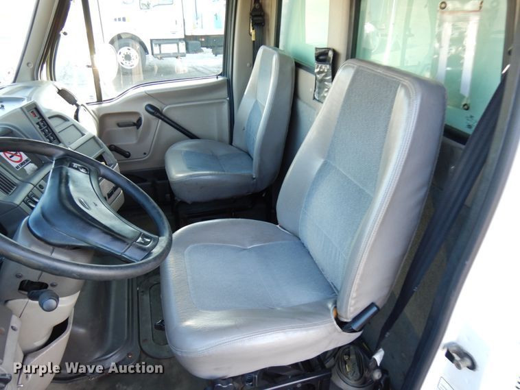 image for item HX9504 2006 Sterling Acterra  box truck