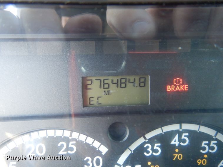 image for item HX9504 2006 Sterling Acterra  box truck