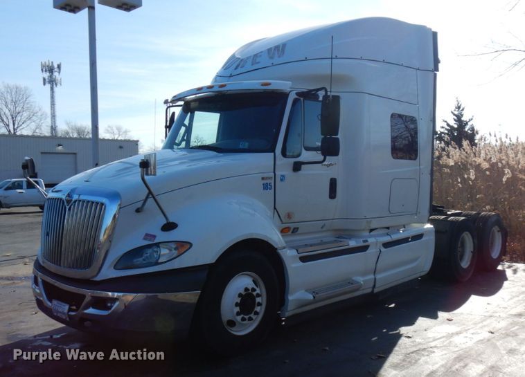 image for item HX9506 2012 International ProStar Plus  semi truck