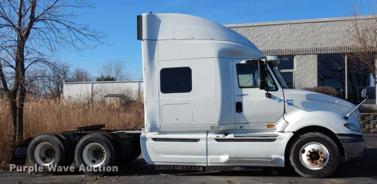 image for item HX9506 2012 International ProStar Plus  semi truck
