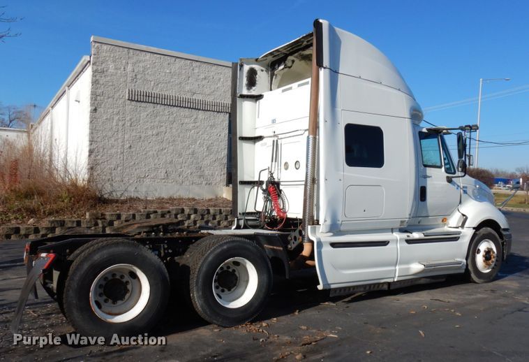 image for item HX9506 2012 International ProStar Plus  semi truck