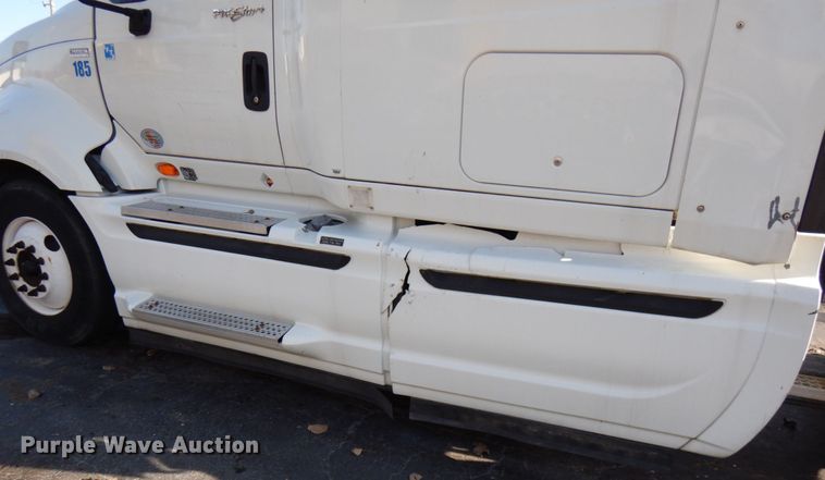 image for item HX9506 2012 International ProStar Plus  semi truck