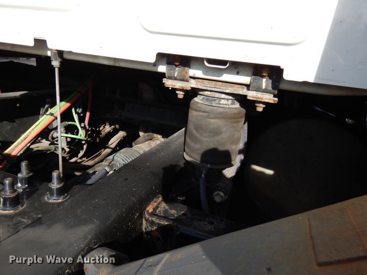 image for item HX9506 2012 International ProStar Plus  semi truck