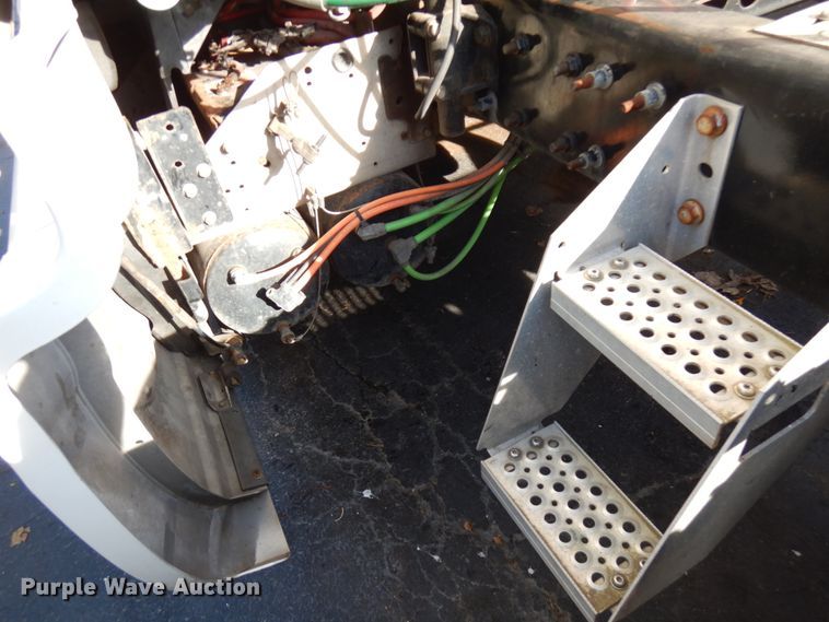 image for item HX9506 2012 International ProStar Plus  semi truck