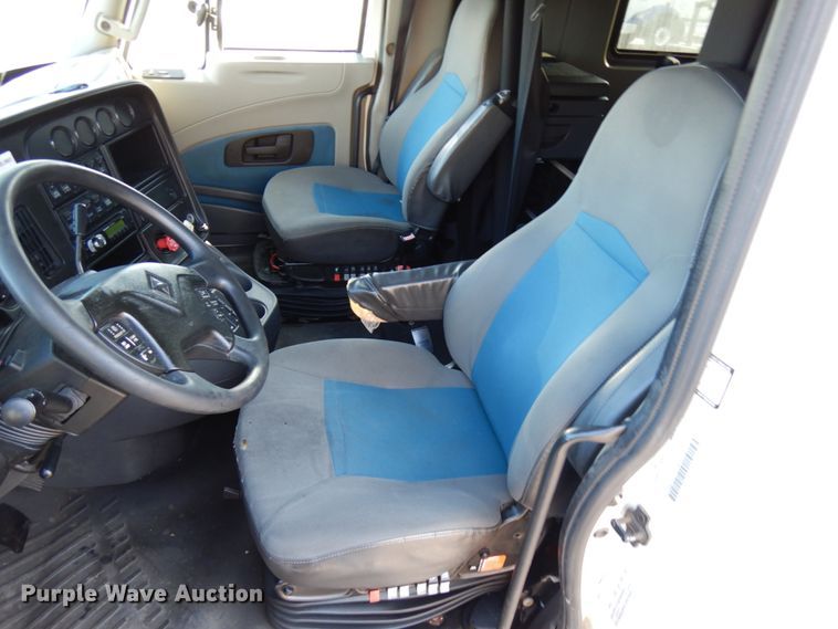 image for item HX9506 2012 International ProStar Plus  semi truck