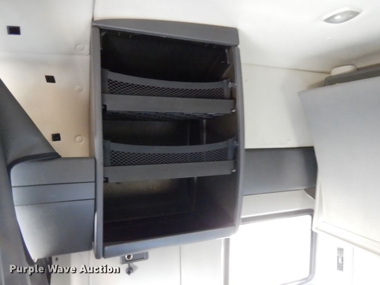 image for item HX9506 2012 International ProStar Plus  semi truck