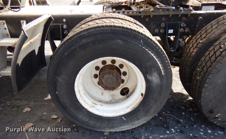 image for item HX9506 2012 International ProStar Plus  semi truck