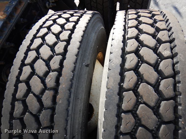 image for item HX9506 2012 International ProStar Plus  semi truck