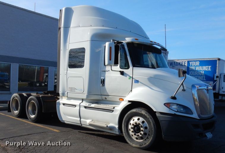 image for item HX9507 2013 International ProStar Plus  semi truck