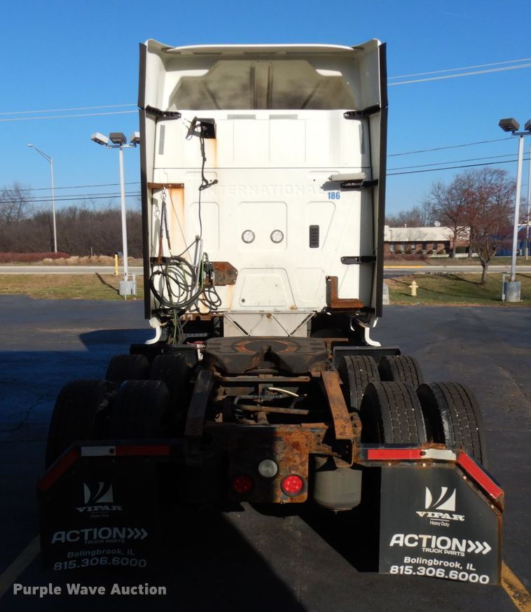 image for item HX9507 2013 International ProStar Plus  semi truck