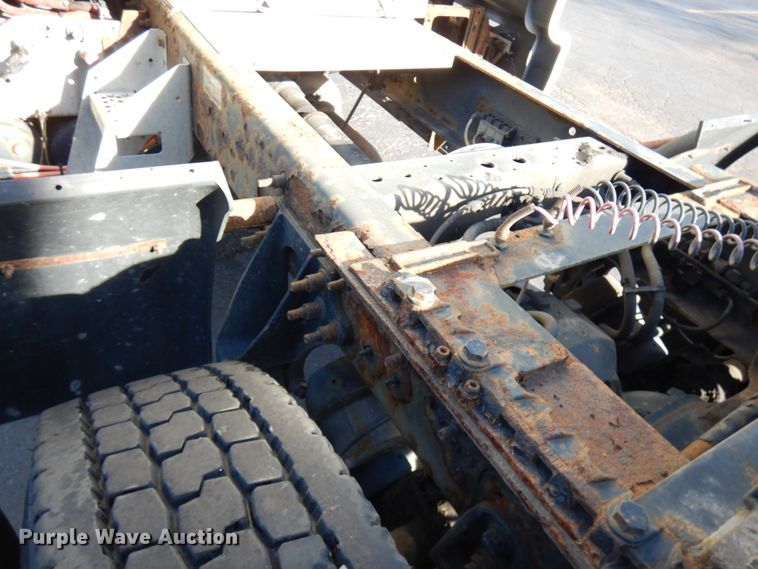 image for item HX9507 2013 International ProStar Plus  semi truck