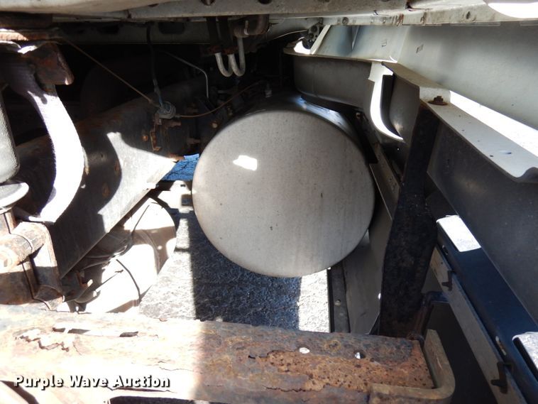 image for item HX9507 2013 International ProStar Plus  semi truck