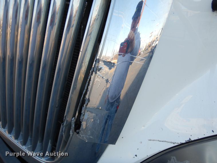 image for item HX9507 2013 International ProStar Plus  semi truck