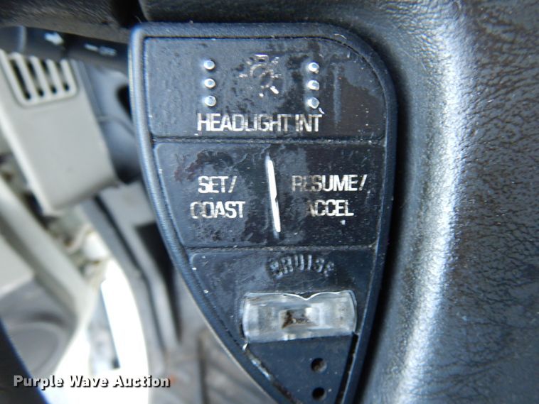 image for item HX9507 2013 International ProStar Plus  semi truck