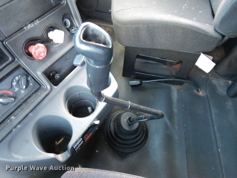 image for item HX9507 2013 International ProStar Plus  semi truck