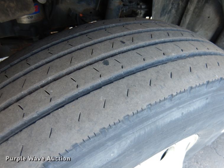 image for item HX9507 2013 International ProStar Plus  semi truck