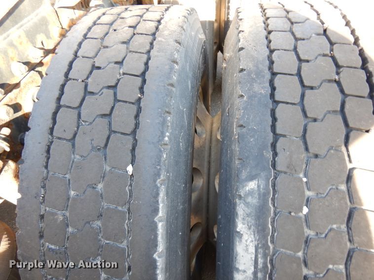 image for item HX9507 2013 International ProStar Plus  semi truck