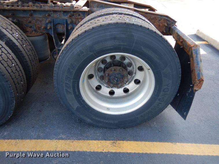 image for item HX9507 2013 International ProStar Plus  semi truck