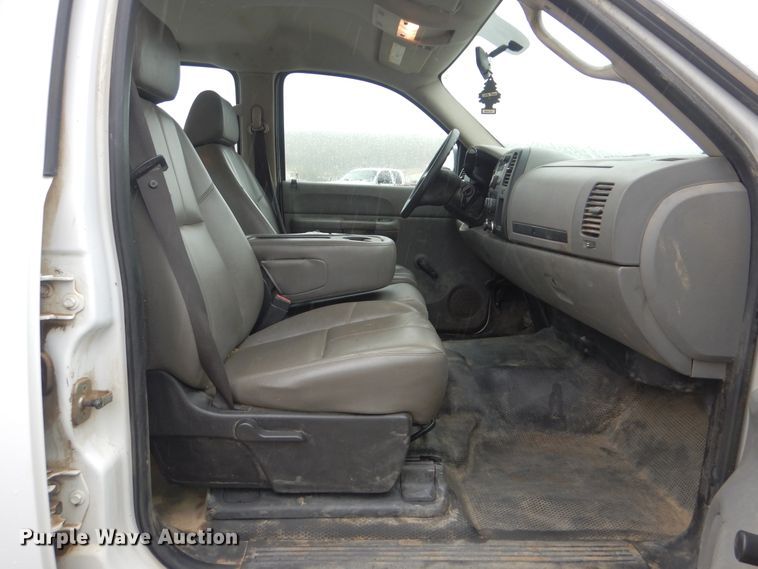 image for item AE9574 2009 Chevrolet Silverado 1500  Crew Cab pickup truck