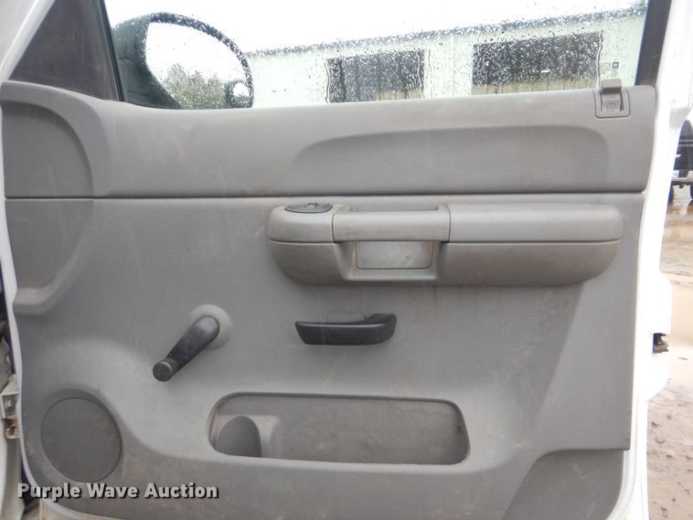 image for item AE9574 2009 Chevrolet Silverado 1500  Crew Cab pickup truck