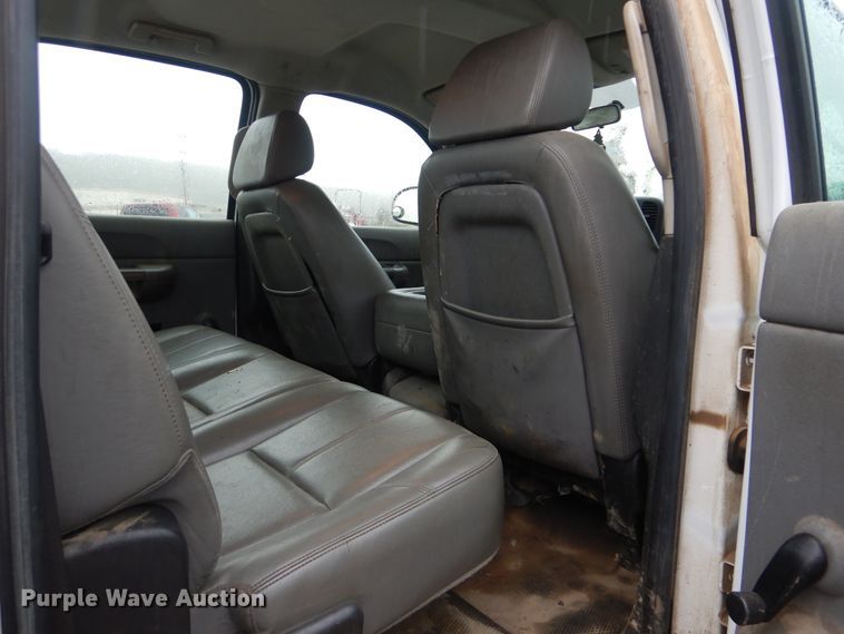 image for item AE9574 2009 Chevrolet Silverado 1500  Crew Cab pickup truck