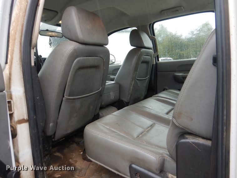 image for item AE9574 2009 Chevrolet Silverado 1500  Crew Cab pickup truck