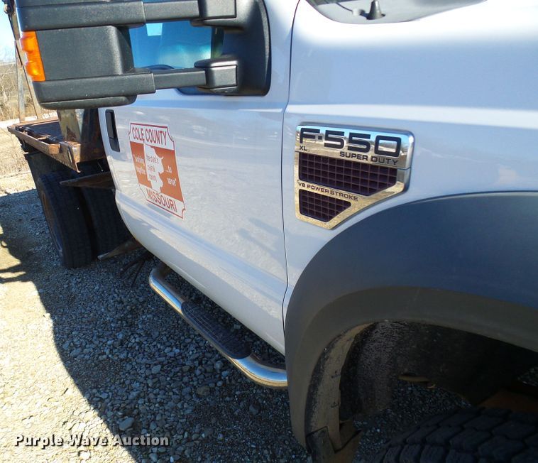 image for item DC2847 2009 Ford F550 Super Duty  flatbed truck