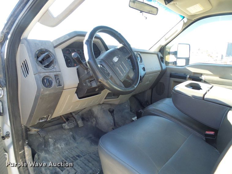 image for item DC2847 2009 Ford F550 Super Duty  flatbed truck